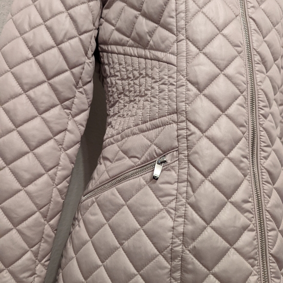 Via Spiga Women's Diamond Quilted Mid-Length Winter Jacket with Attached Hood - Picture 3 of 11